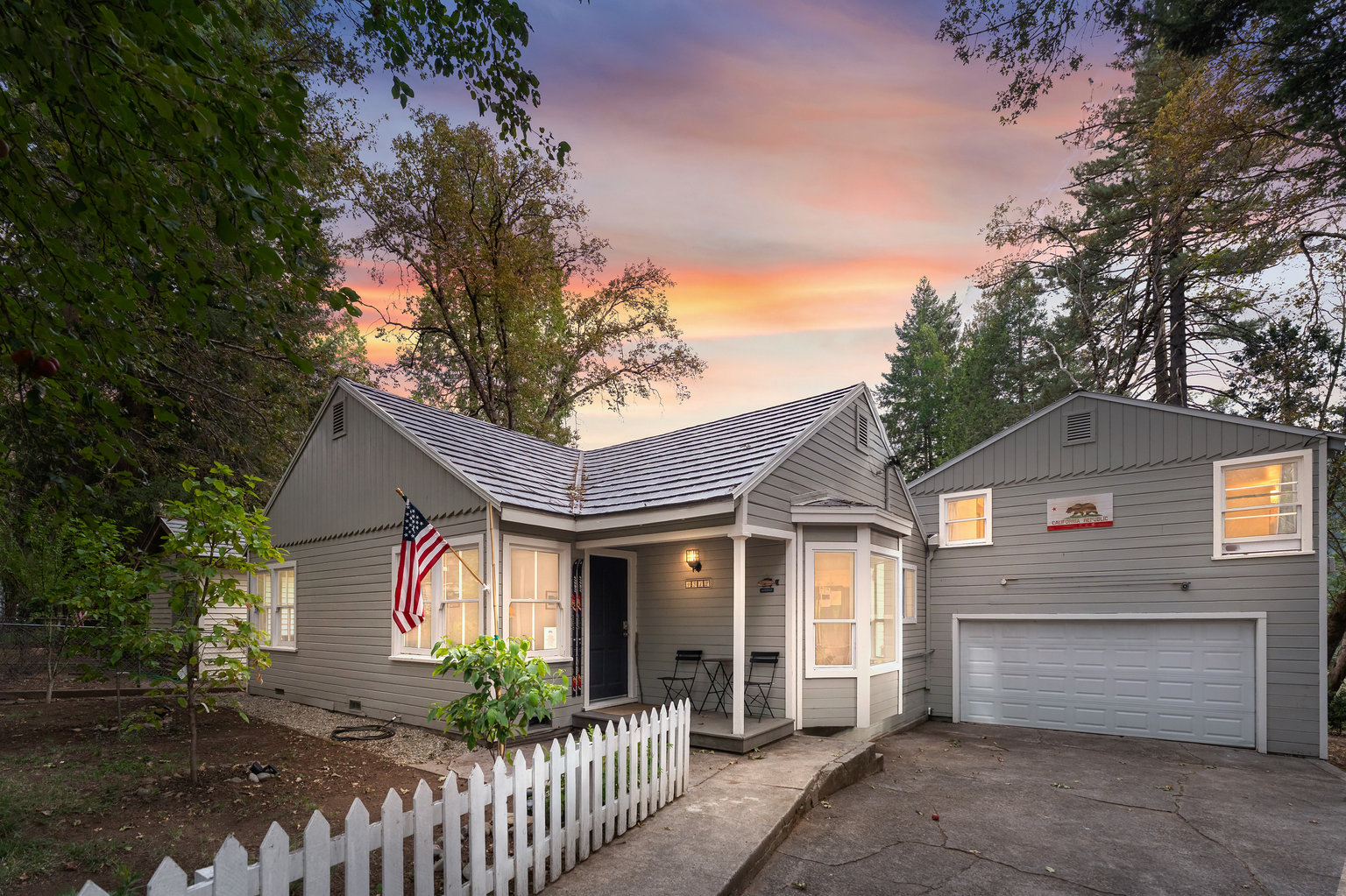 Dunsmuir Vacation Rental