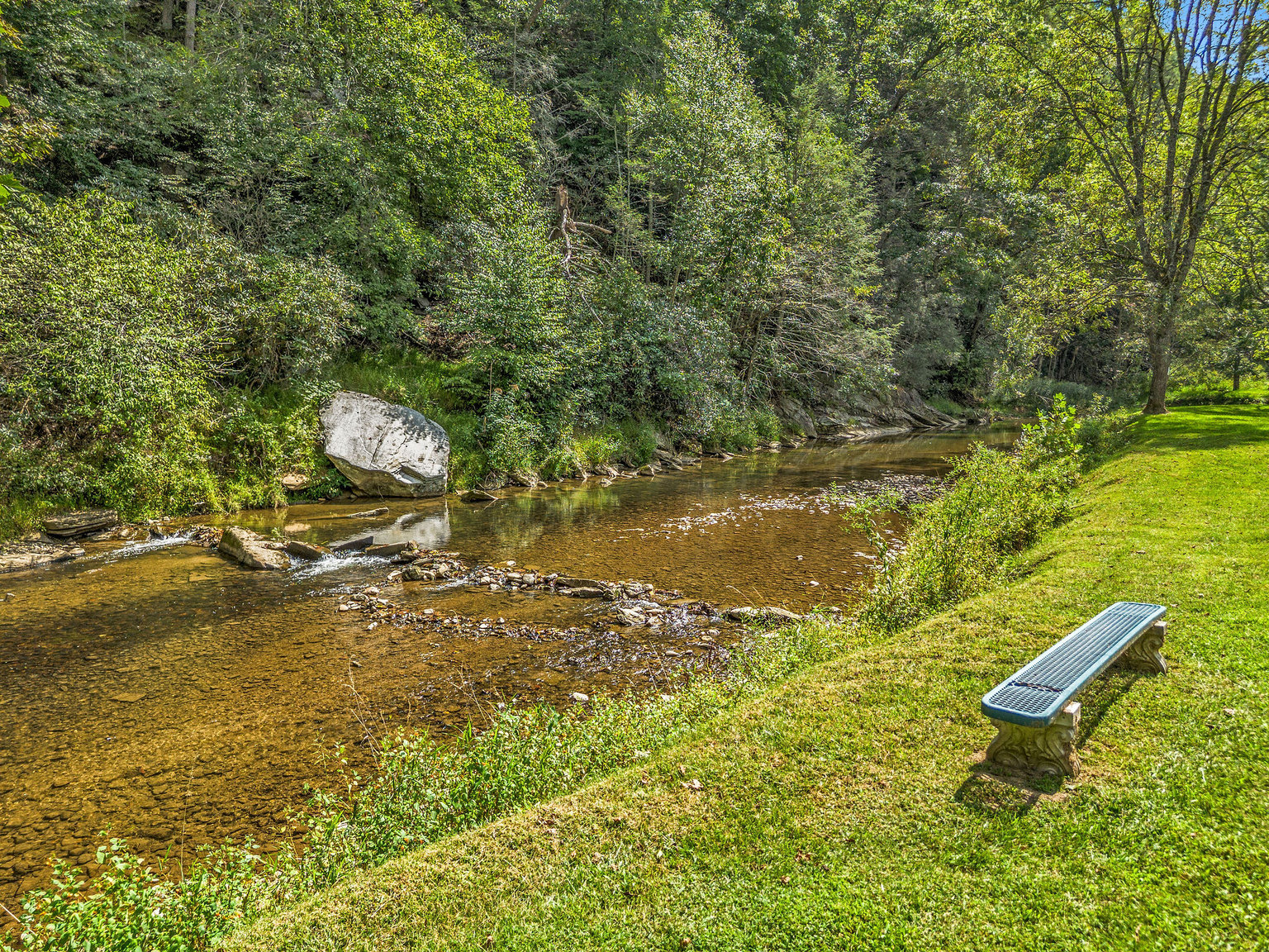 Grassy Creek Vacation Rental