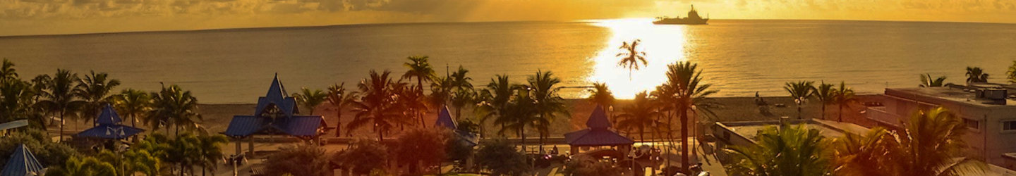 Hollywood, Florida Vacation Rentals: Beach Houses, Condos, & More