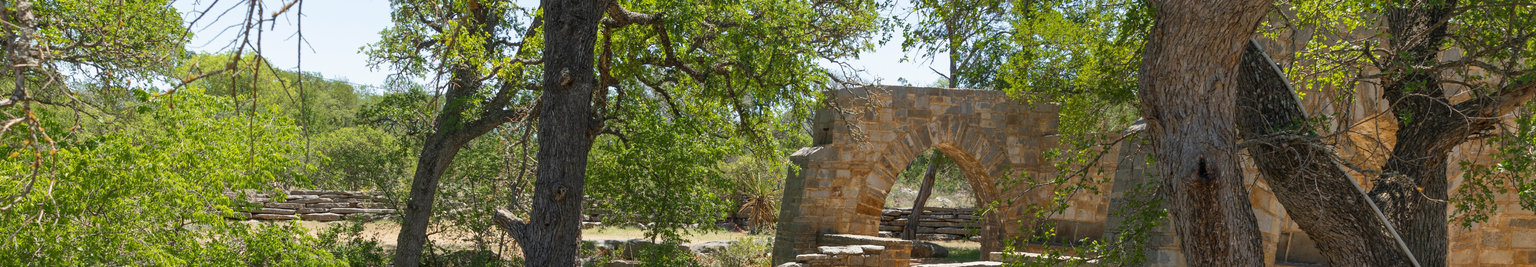 Kingsland, Texas Vacation Rentals: Homes, Cabins, Lake Houses, & More