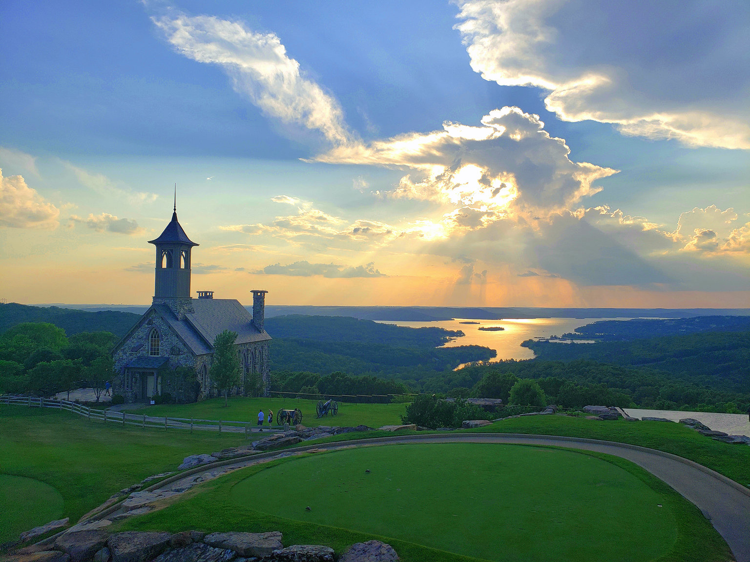 Ridgedale, Missouri Vacation Rentals: Cabins, Condos, & Houses
